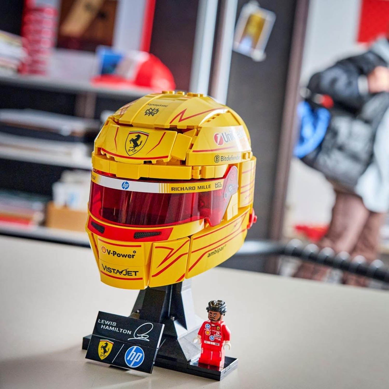 #44 Hamilton Scuderia Ferrari LEGO Helmet